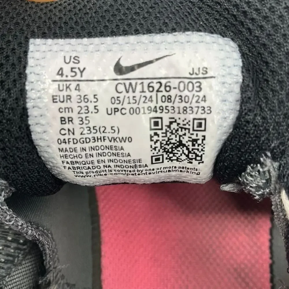 Nike Air Max Bolt‎ Sneakers CW1626 003 Gray Pink Size 4.5Y EU 36.5 Athleisure